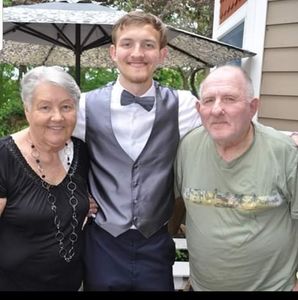 Meet your Posher, Chris